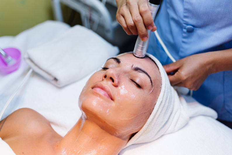 HYDRAFACIAL IN NOIDA